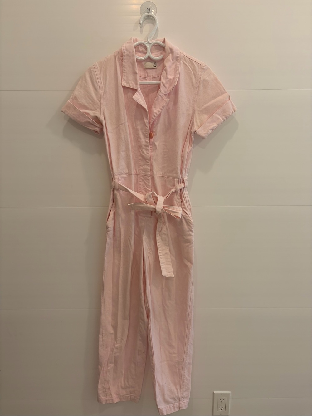 Wilfred (Aritzia) Light Pink Button-Front Jumpsuit with Tie Waist